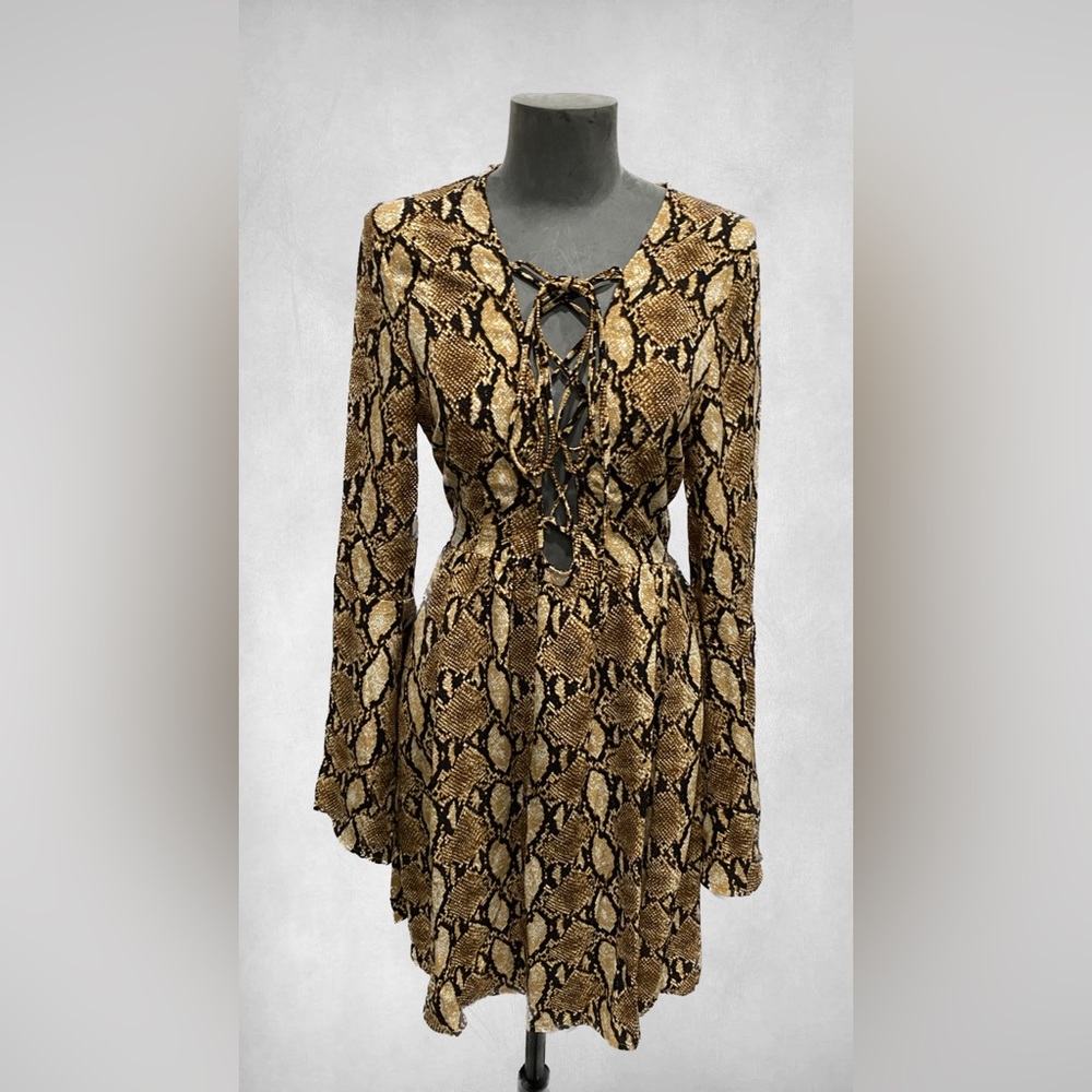 Snake print dress size Medium
